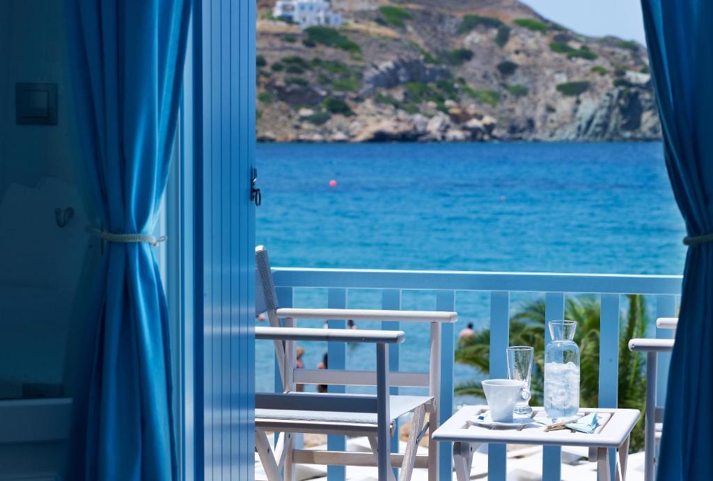 Blue Harmony Hotel Kini Extérieur photo