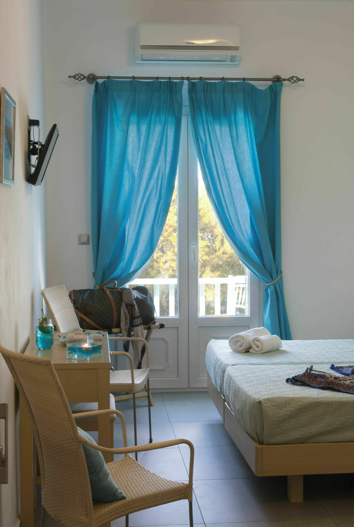 Blue Harmony Hotel Kini Extérieur photo